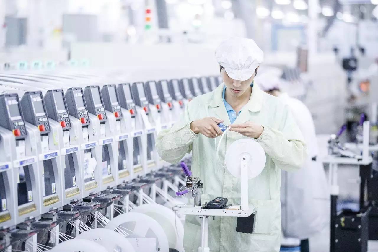 成都芯片制造企業(yè)科技人員的研發(fā)之路